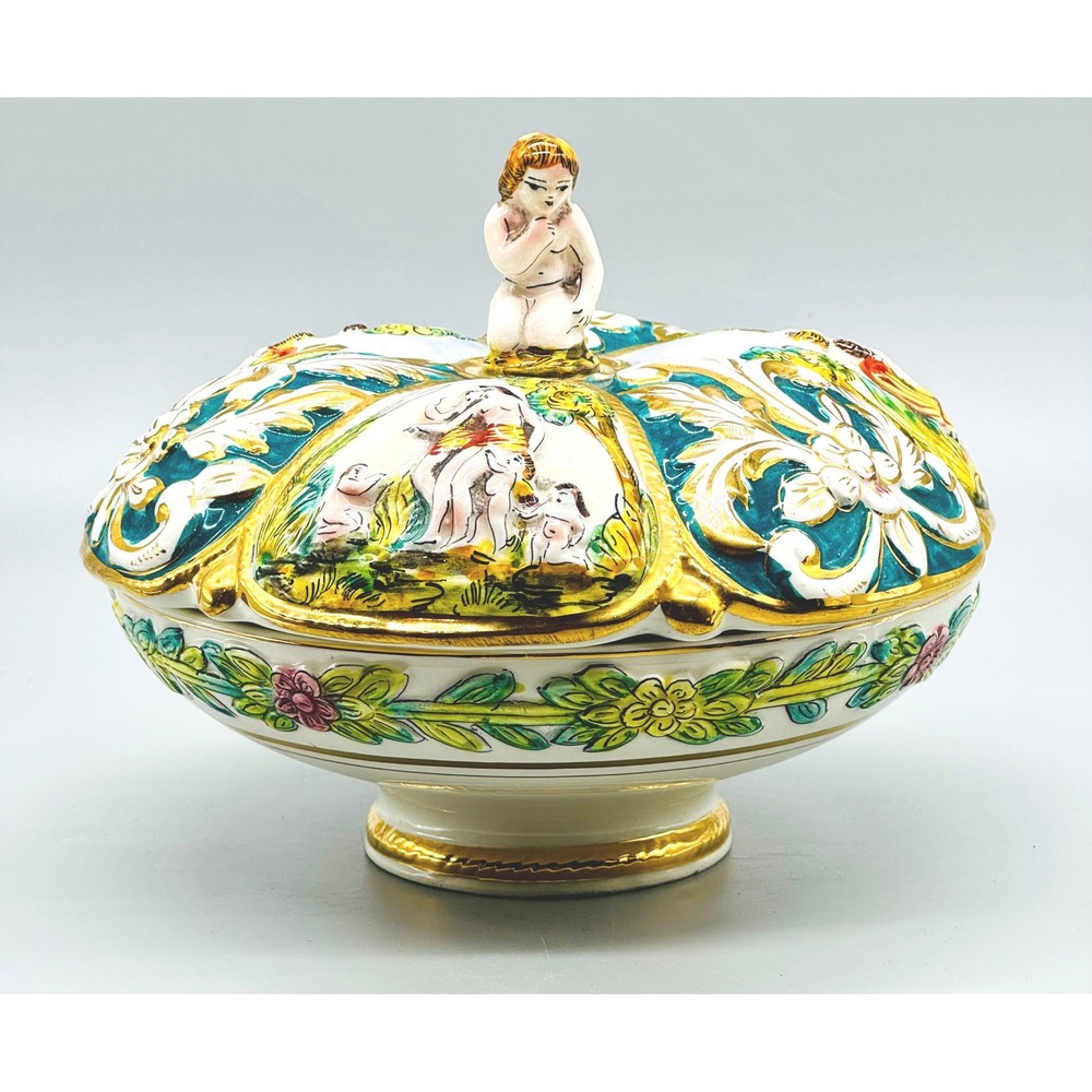 Capodimonte Lidded Pedestal Bowl Ceramic Cherub Putti Italy Gold Gilt‎ Accents